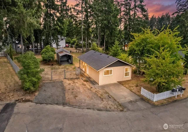 Photo 1 of Single family home for sale at 10 E Cherry Park, Shelton, WA 98584 | MLS# NWM2583451 | Listing updated on 2026-09-28