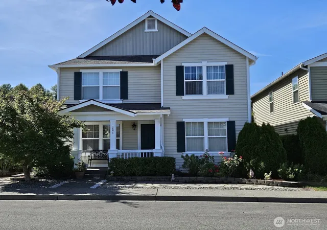 Photo 1 of Single family home for sale at 201 Glennwood Pl Se, Renton, WA 98056 | MLS# NWM2583454 | Listing updated on 2026-09-29