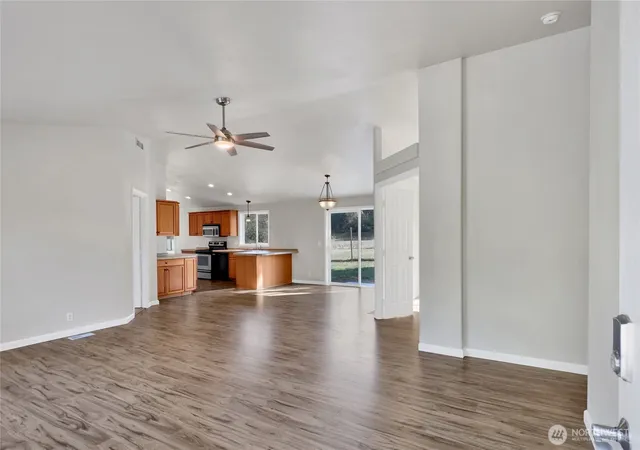 Photo 3 of Sale Pending at 6128 Kickerville Rd, Ferndale, WA 98248 | MLS# NWM2583463 | Listing updated on 2026-09-21