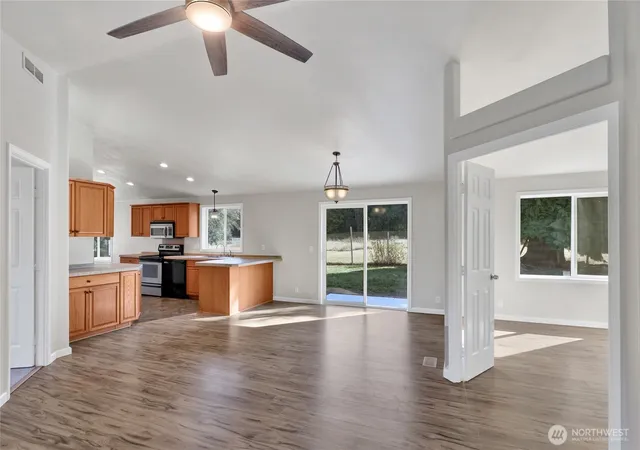 Photo 4 of Sale Pending at 6128 Kickerville Rd, Ferndale, WA 98248 | MLS# NWM2583463 | Listing updated on 2026-09-21