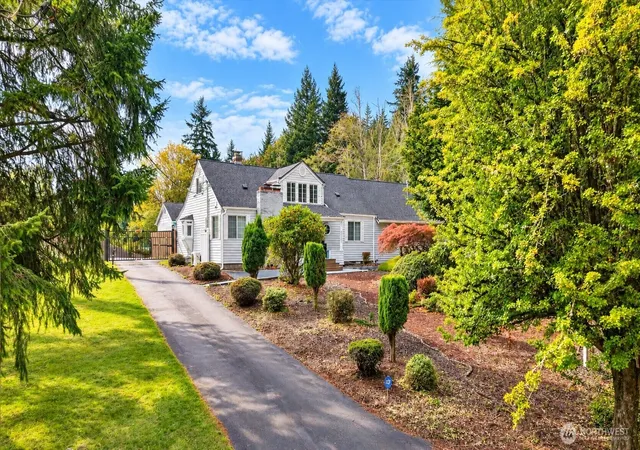 Photo 2 of Single family home for sale at 2272 Long Lake Rd Se, Port Orchard, WA 98366 | MLS# NWM2583464 | Listing updated on 2026-09-22