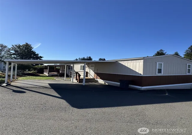 Photo 2 of Sale Pending at 25739 135th Avenue Se #1, Kent, WA 98042 | MLS# NWM2583468 | Listing updated on 2026-09-28
