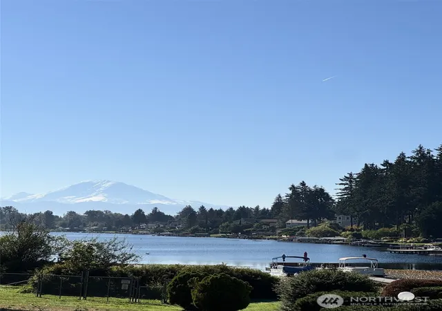 Photo 4 of Sale Pending at 25739 135th Avenue SE #1, Kent, WA 98042 | MLS# NWM2583468 | Listing updated on 2026-09-28