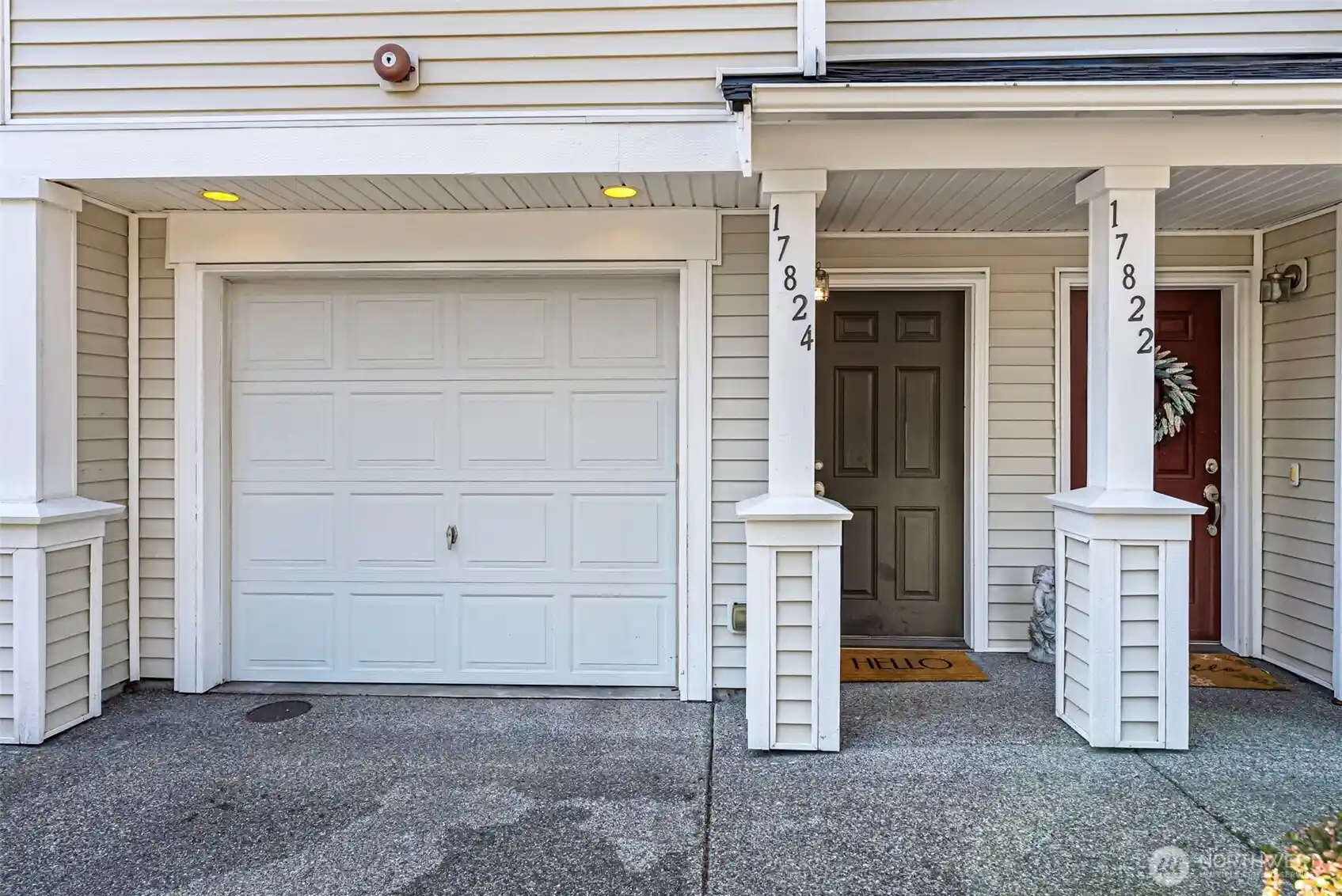 Photo 2 of Condo for sale at 17824 75th Avenue E, Puyallup, WA 98375 | MLS# NWM2583482 | Listing updated on 2026-10-24