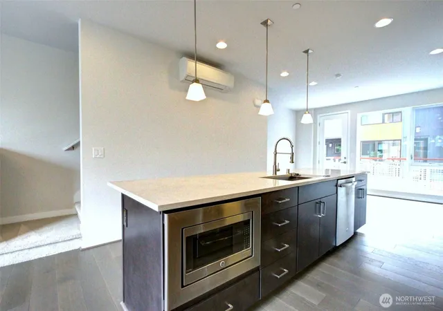Photo 3 of Condo for sale at 6542 32nd Avenue Ne #B, Seattle, WA 98115 | MLS# NWM2583490 | Listing updated on 2026-09-18