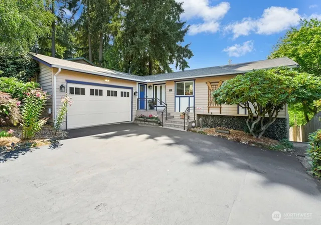 Photo 3 of Single family home for sale at 19803 Ashworth Ave N, Shoreline, WA 98133 | MLS# NWM2583494 | Listing updated on 2026-09-19