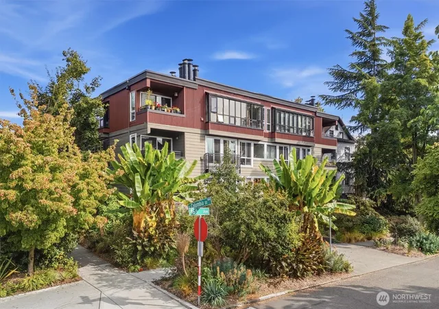 Photo 1 of Condo for sale at 1601 E Columbia St #104, Seattle, WA 98122 | MLS# NWM2583495 | Listing updated on 2026-09-30