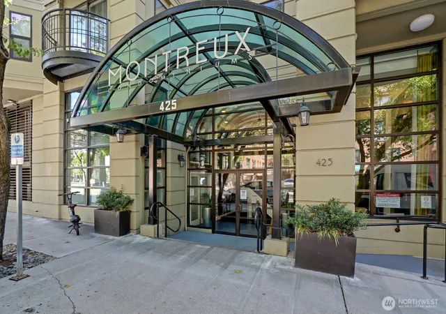 Photo 3 of Condo for sale at 425 Vine St #405, Seattle, WA 98121 | MLS# NWM2583505 | Listing updated on 2026-09-17