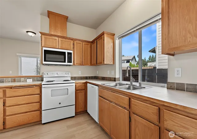 Photo 4 of Single family home for sale at 25711 162nd Place SE, Covington, WA 98042 | MLS# NWM2583506 | Listing updated on 2026-09-23
