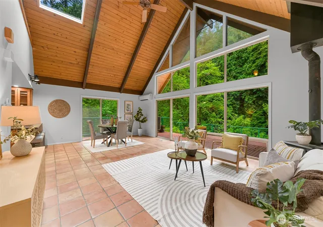 Photo 3 of Single family home for sale at 21 Austin Crk Ln, Bellingham, WA 98229 | MLS# NWM2583511 | Listing updated on 2026-09-25