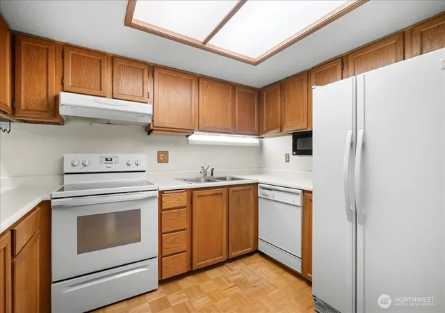 Photo 4 of Condo for sale at 11532 SE 173rd Street #53, Renton, WA 98055 | MLS# NWM2583514 | Listing updated on 2026-09-17