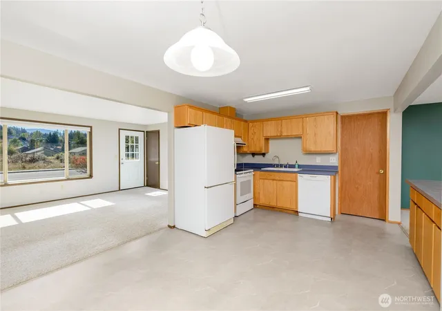 Photo 3 of Single family home for sale at 1809 W 10th Street, Port Angeles, WA 98363 | MLS# NWM2583516 | Listing updated on 2026-10-26