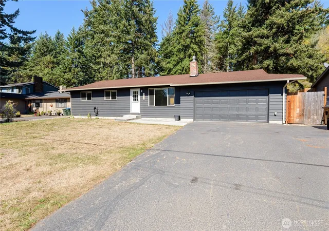 Photo 2 of Single family home for sale at 1809 W 10th Street, Port Angeles, WA 98363 | MLS# NWM2583516 | Listing updated on 2026-10-01