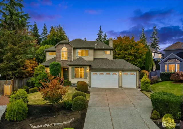 Single family home for sale at 12109 39th Drive SE, Everett, WA 98208 | MLS# NWM2583518