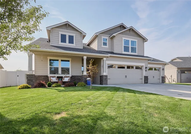 Photo 2 of Single family home for sale at 581 Klingman Ct, Walla Walla, WA 99362 | MLS# NWM2583519 | Listing updated on 2026-09-26