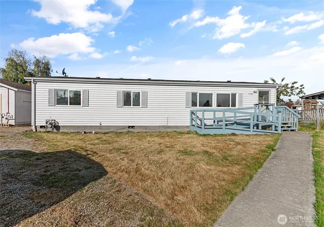 Photo 2 of Manufactured home for sale at 1705 N 32nd Place, Mount Vernon, WA 98273 | MLS# NWM2583520 | Listing updated on 2026-09-23