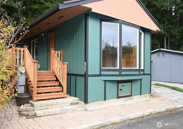Manufactured home for sale at 1438 NE Steele Crk Dr #102, Bremerton, WA 98311 | MLS# NWM2583522
