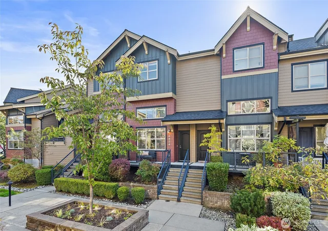 Photo 1 of Townhouse for sale at 4824 Pointes Dr, Mukilteo, WA 98275 | MLS# NWM2583524 | Listing updated on 2026-09-19