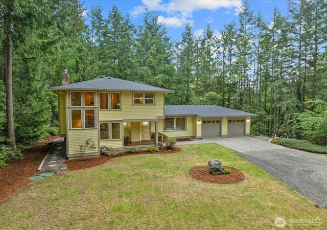 Photo 1 of Single family home for sale at 20012 Ne 177th Street, Woodinville, WA 98077 | MLS# NWM2583563 | Listing updated on 2026-10-01