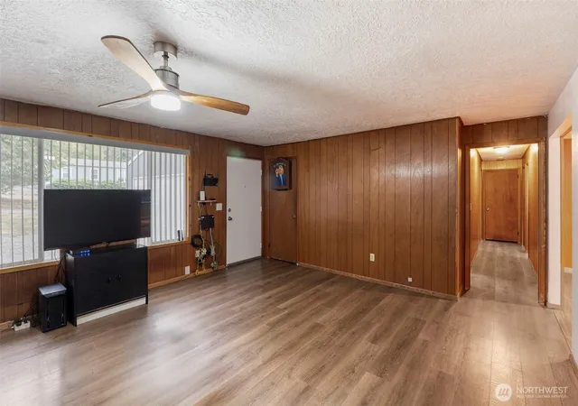 Photo 3 of Single family home for sale at 1003 East St, Vader, WA 98593 | MLS# NWM2583564 | Listing updated on 2026-09-17