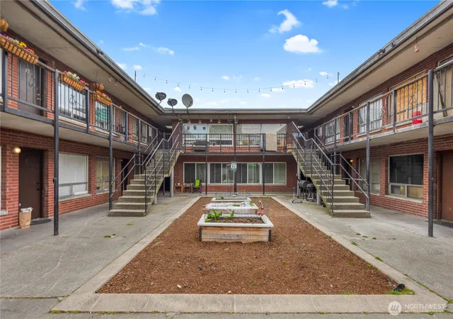 Condo for sale at 748 S Cloverdale St #14, Seattle, WA 98108 | MLS# NWM2583565
