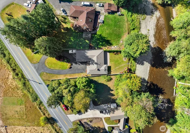 Photo 1 of Single family home for sale at 628 Russell Rd, Snohomish, WA 98290 | MLS# NWM2583566 | Listing updated on 2026-09-25