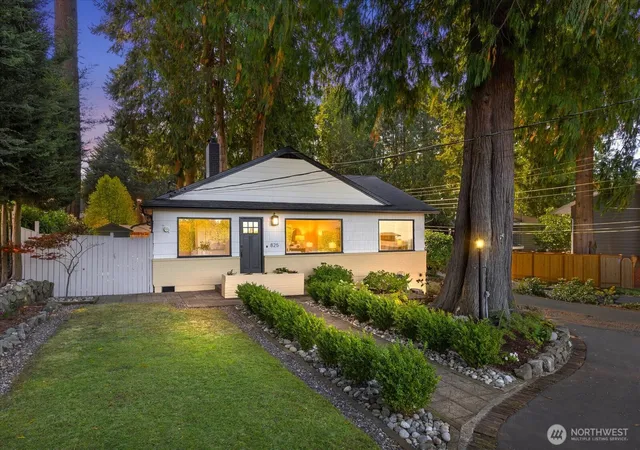 Photo 1 of Single family home for sale at 825 Nw 180th Street, Shoreline, WA 98177 | MLS# NWM2583573 | Listing updated on 2026-10-01
