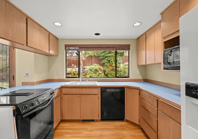 Photo 4 of Single family home for sale at 14715 65th Avenue SW, Edmonds, WA 98026 | MLS# NWM2583575 | Listing updated on 2026-10-17