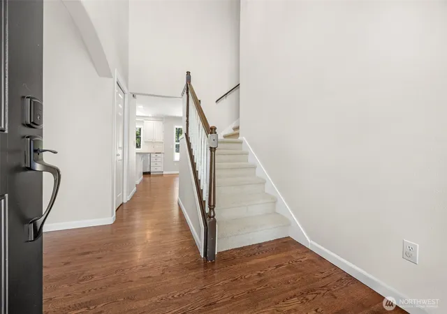 Photo 4 of Single family home for sale at 5226 Narbeck Ave, Everett, WA 98203 | MLS# NWM2583578 | Listing updated on 2026-10-01