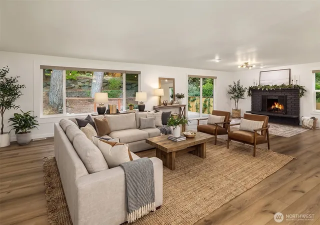 Photo 3 of Single family home for sale at 212 143rd Street Se, Lynnwood, WA 98208 | MLS# NWM2583587 | Listing updated on 2026-10-01