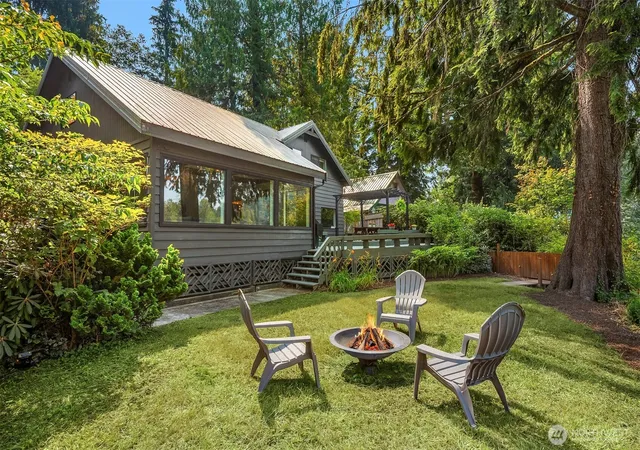Photo 4 of Single family home for sale at 51833 217th Place SE, Gold Bar, WA 98251 | MLS# NWM2583588 | Listing updated on 2026-09-29