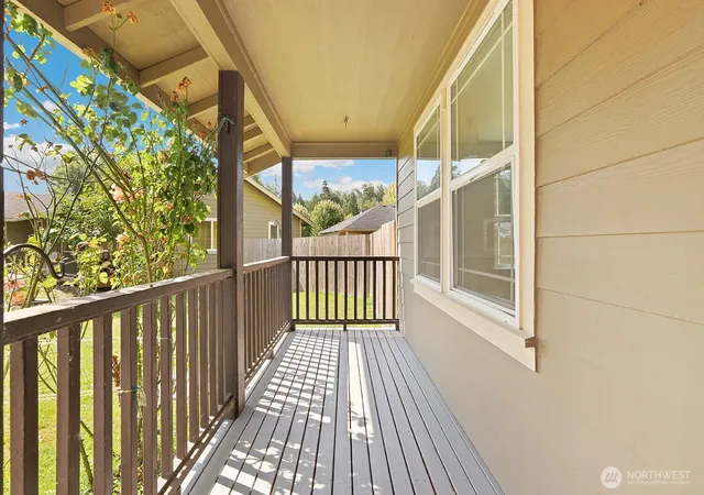 Photo 2 of Single family home for sale at 904 Sapp Pl, Sedro Woolley, WA 98284 | MLS# NWM2583600 | Listing updated on 2026-09-17