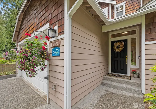 Photo 3 of Single family home for sale at 8305 317th Place Nw, Stanwood, WA 98292 | MLS# NWM2583605 | Listing updated on 2026-09-22