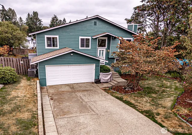 Photo 3 of Single family home for sale at 29400 60th Place S, Auburn, WA 98001 | MLS# NWM2583610 | Listing updated on 2026-09-30