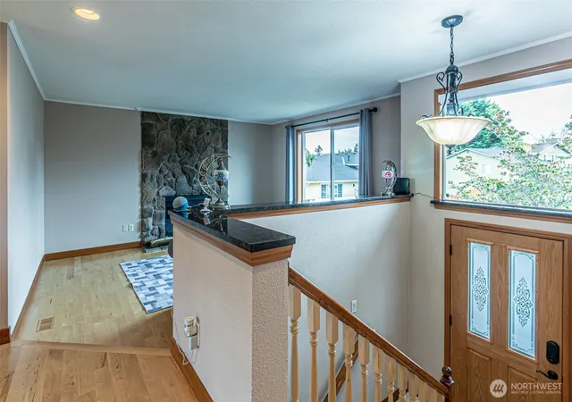 Photo 4 of Single family home for sale at 29400 60th Place S, Auburn, WA 98001 | MLS# NWM2583610 | Listing updated on 2026-09-30