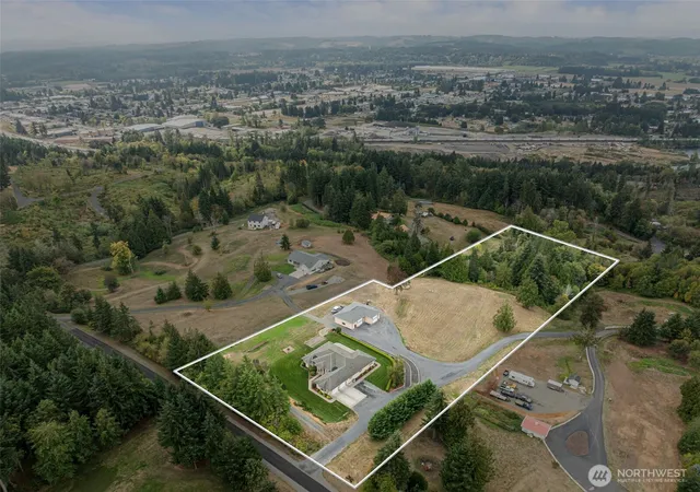 Photo 2 of Single family home for sale at 142 Nugget Dr, Centralia, WA 98531 | MLS# NWM2583611 | Listing updated on 2026-09-18