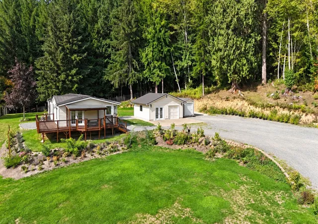 Photo 2 of Manufactured home for sale at 7303 279th Street Ne, Arlington, WA 98223 | MLS# NWM2583619 | Listing updated on 2026-10-18