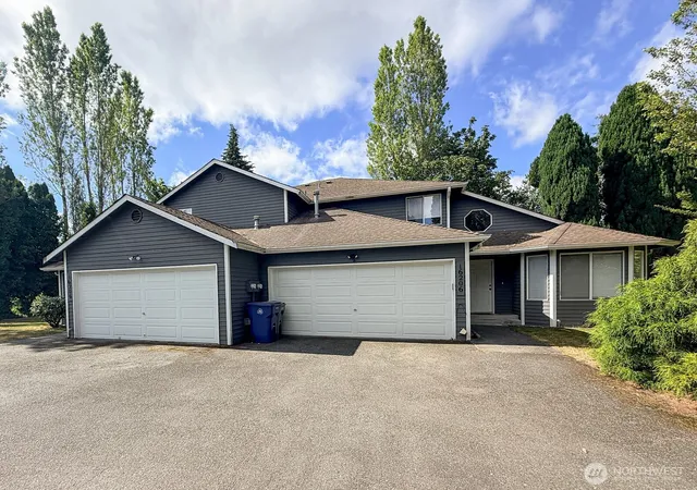 Photo 3 of Multi family home for sale at 16206 2nd Place W, Lynnwood, WA 98087 | MLS# NWM2583629 | Listing updated on 2026-09-30