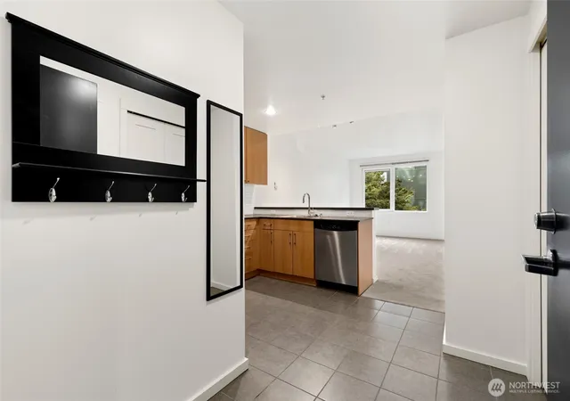 Photo 3 of Condo for sale at 76 Cedar St #313, Seattle, WA 98121 | MLS# NWM2583630 | Listing updated on 2026-09-28