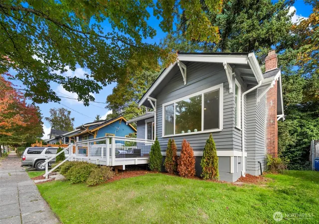 Photo 3 of Single family home for sale at 9338 39th Avenue S, Seattle, WA 98118 | MLS# NWM2583631 | Listing updated on 2026-10-01