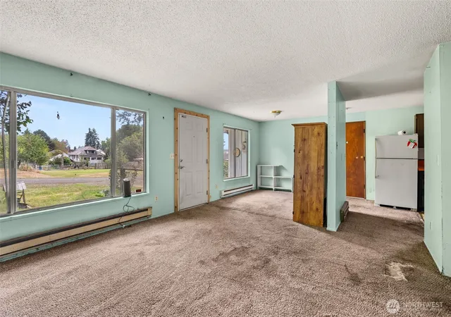 Photo 3 of Single family home for sale at 1222 Crescent, Raymond, WA 98577 | MLS# NWM2583646 | Listing updated on 2026-09-30