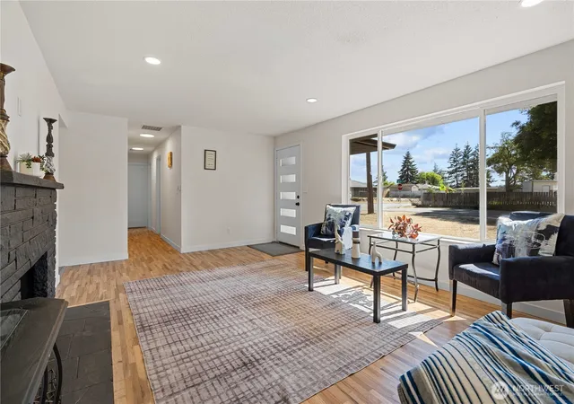 Photo 4 of Single family home for sale at 1609 121st Street S, Tacoma, WA 98444 | MLS# NWM2583655 | Listing updated on 2026-09-28