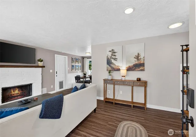 Photo 3 of Single family home for sale at 3017 N Bennett St, Tacoma, WA 98407 | MLS# NWM2583674 | Listing updated on 2026-09-23