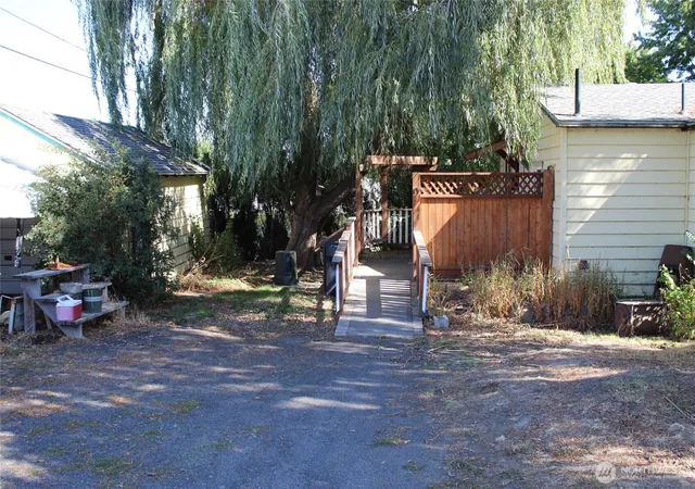 Photo 3 of Single family home for sale at 208 Sinclair, Davenport, WA 99122 | MLS# NWM2583675 | Listing updated on 2026-09-17