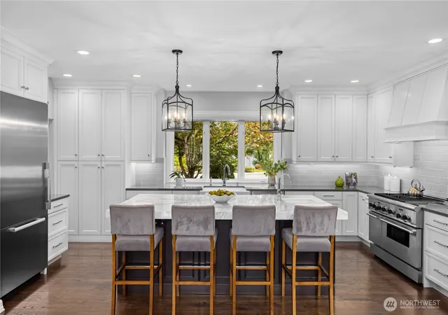 Photo 3 of Single family home for sale at 24733 SE Windsor Blvd, Sammamish, WA 98074 | MLS# NWM2583692 | Listing updated on 2026-10-01