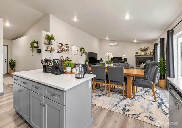Photo 3 of Single family home for sale at 20031 Sunrose Ln SW, Centralia, WA 98531 | MLS# NWM2583694 | Listing updated on 2026-09-19