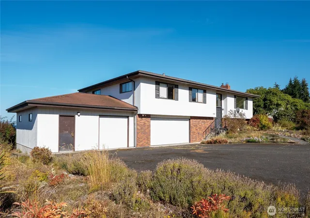 Photo 3 of Single family home for sale at 1713 East 4th, Port Angeles, WA 98362 | MLS# NWM2583705 | Listing updated on 2026-09-26