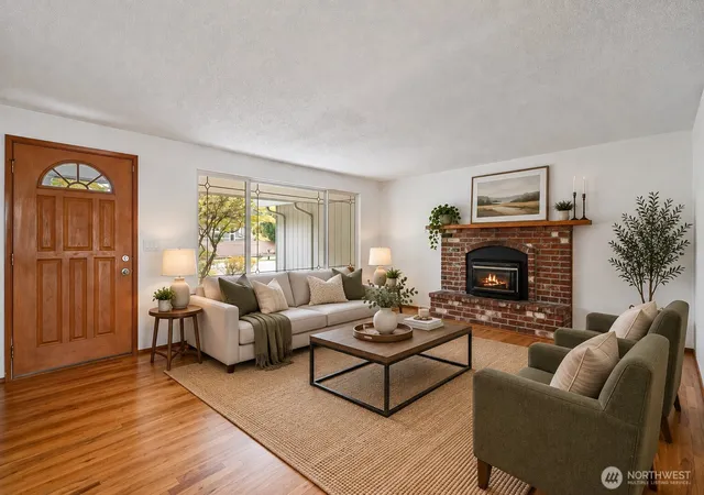 Photo 4 of Single family home for sale at 11818 80th Avenue E, Puyallup, WA 98373 | MLS# NWM2583730 | Listing updated on 2026-09-29