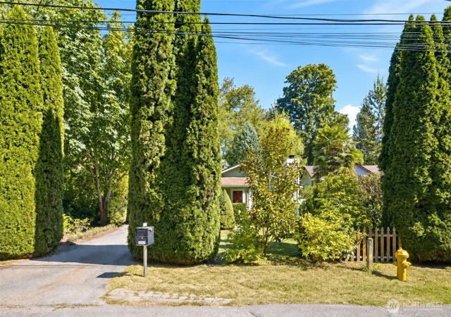 Photo 1 of Single family home for sale at 6542 24th Avenue SW, Seattle, WA 98106 | MLS# NWM2583750 | Listing updated on 2026-10-01