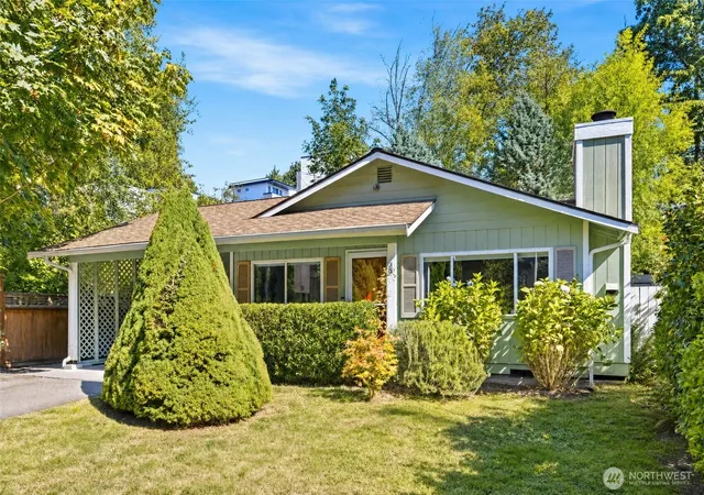 Photo 2 of Single family home for sale at 6542 24th Avenue SW, Seattle, WA 98106 | MLS# NWM2583750 | Listing updated on 2026-10-01